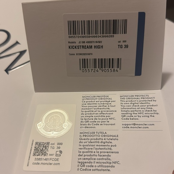 New Season - Moncler
Moncler Kickstream High Drawstring Boots size 39 - Picture 7 of 7